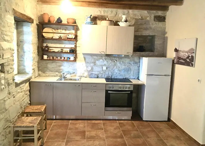 J&D Apartment